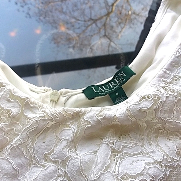 Lauren Ralph Lauren Women's Tamalira Floral Lace Cocktail Dress. Size 6 - Picture 15 of 17